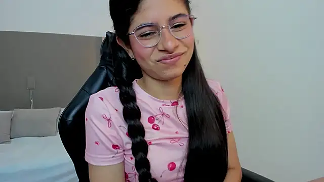 carlina 15 online show from 11-11-25, 12:27