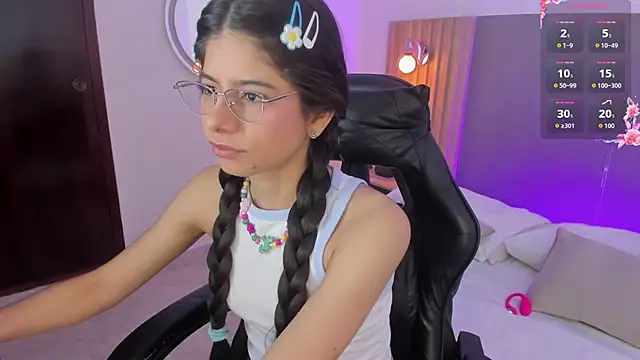 carlina 15 online show from 06-19-26, 12:42
