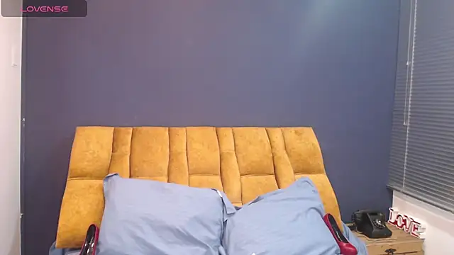 KendraaSimons online show from 11-21-25, 07:01