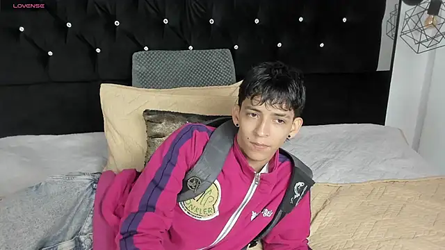 Sebas cat online show from 05-04-26, 01:12
