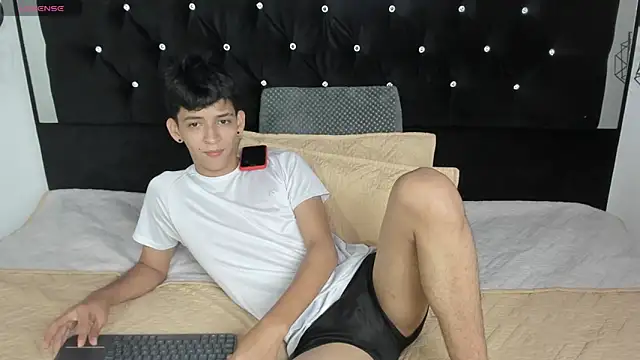 Sebas cat online show from 05-09-26, 01:55
