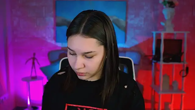 KimClarks  online show from 11-21-25, 01:21