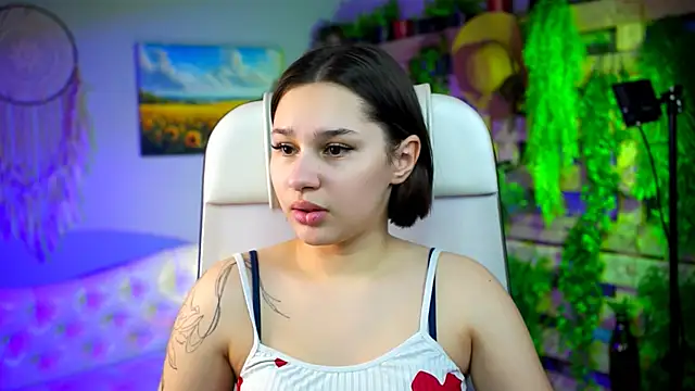 Snapshot of KimClarks_ chatting on 02-10-26, 02:10 KimClarks online show from 02-10-26, 02:10