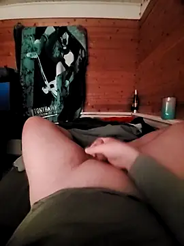Snapshot of TheSexyCaveman chatting on 04-29-26, 05:33 TheSexyCaveman online show from 04-29-26, 05:33