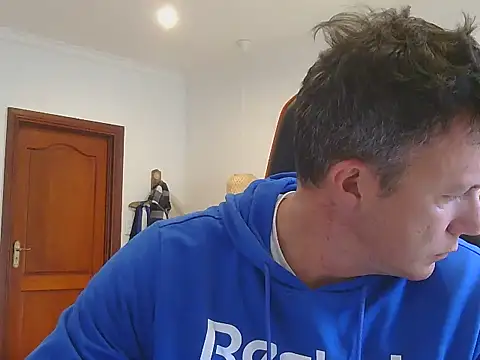 TroyDieselXXX online show from 11-11-25, 06:02