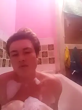 MoonIrene online show from 10-25-25, 05:40