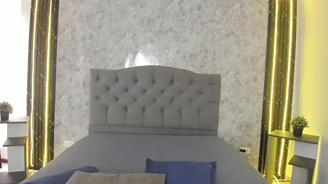 GiannaSlimJB online show from 02-20-26, 07:25