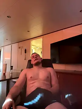 Snapshot of egor7777yd chatting on 11-04-25, 11:42 egor7777yd online show from 11-04-25, 11:42