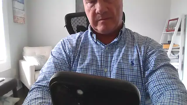 Snapshot of cyclone1212 chatting on 03-31-26, 02:17 cyclone1212 online show from 03-31-26, 02:17