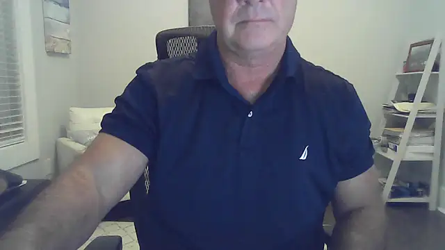 Snapshot of cyclone1212 chatting on 04-16-26, 09:10 cyclone1212 online show from 04-16-26, 09:10