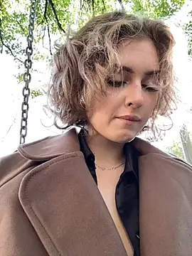 KellyKeler online show from 10-01-25, 12:22