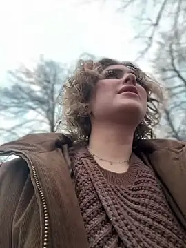 KellyKeler online show from 12-19-25, 01:18