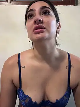JasmineRhodes online show from 06-15-26, 12:29