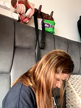 AllieYourGirl online show from 10-09-25, 06:17