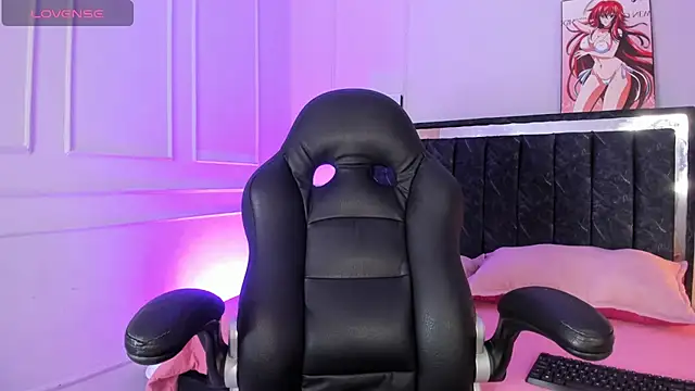 Snapshot of SwettRenata_ chatting on 02-19-26, 12:56 SwettRenata online show from 02-19-26, 12:56