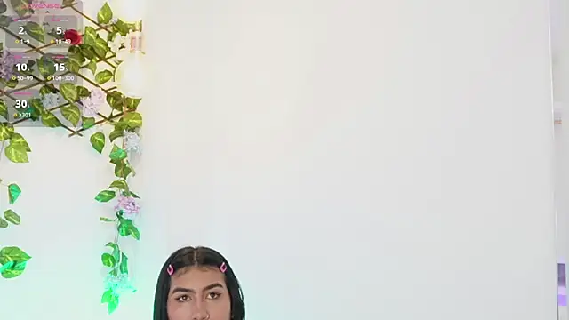 saraBow online show from 09-23-25, 06:00