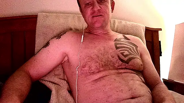 Snapshot of Yournaughty chatting on 03-26-26, 05:02 Yournaughty online show from 03-26-26, 05:02