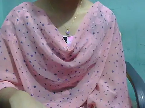 Snapshot of lovely_soniya chatting on 11-06-25, 05:08 lovely soniya online show from 11-06-25, 05:08