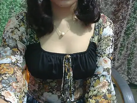 Snapshot of lovely_soniya chatting on 05-09-26, 04:17 lovely soniya online show from 05-09-26, 04:17