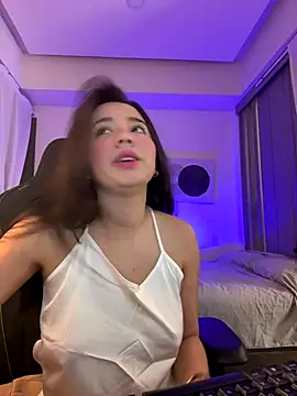 Michelle Zoe online show from 12-17-25, 06:52