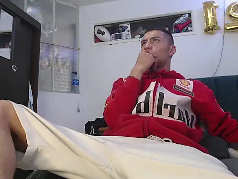 Snapshot of man_porn13 chatting on 11-04-25, 06:07 man porn13 online show from 11-04-25, 06:07