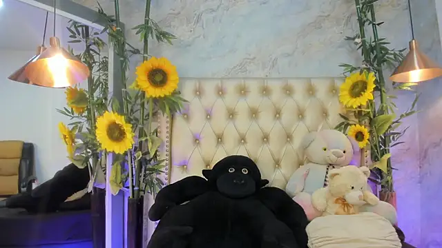 LittleeJaz online show from 06-25-26, 04:12