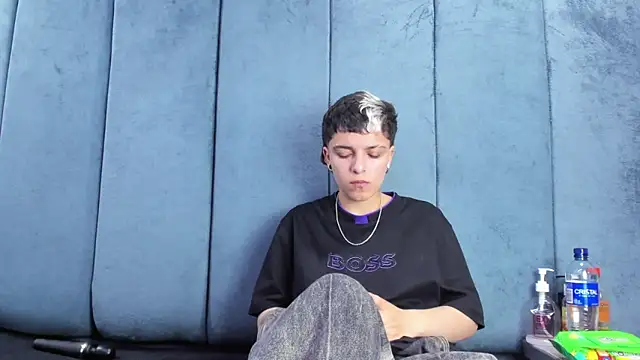 Megan Thompson  online show from 05-07-26, 02:17