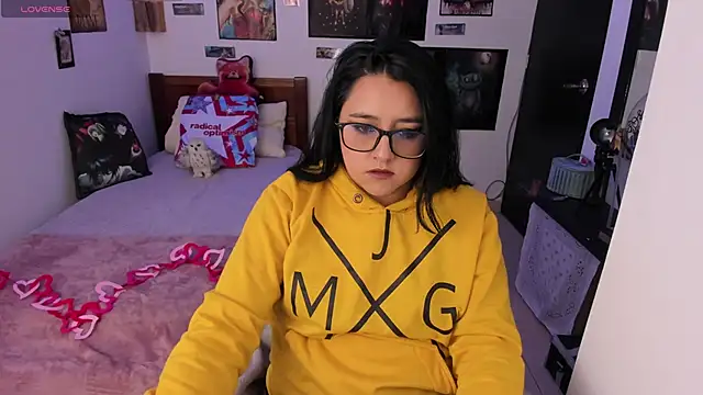 Cherry blush  online show from 02-03-26, 09:20