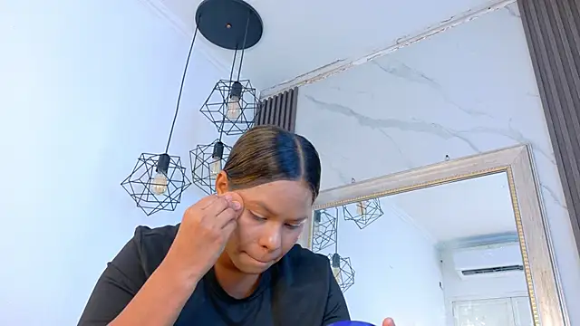 keyla mejia online show from 06-20-26, 12:08