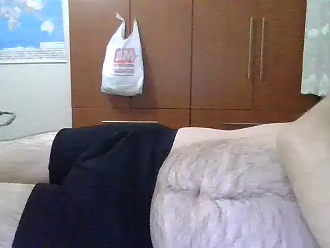 Snapshot of reallove78 chatting on 09-30-25, 08:47 reallove78 online show from 09-30-25, 08:47