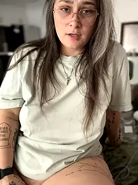 Alix Valentine online show from 09-18-25, 09:50