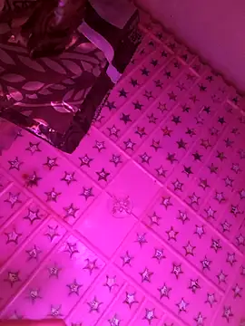 Villageanuty online show from 10-16-25, 06:31