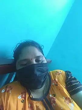 Villageanuty online show from 06-25-26, 05:45