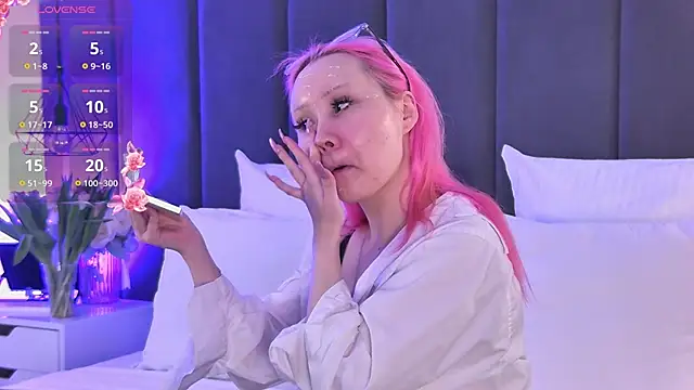 Snapshot of AsiaVegas chatting on 03-08-26, 05:28 AsiaVegas online show from 03-08-26, 05:28