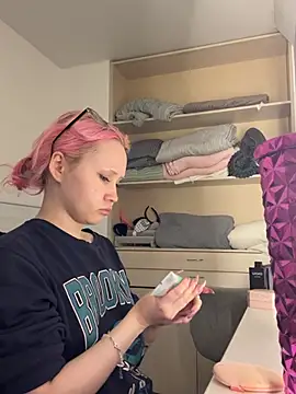 Snapshot of AsiaVegas chatting on 03-13-26, 05:19 AsiaVegas online show from 03-13-26, 05:19