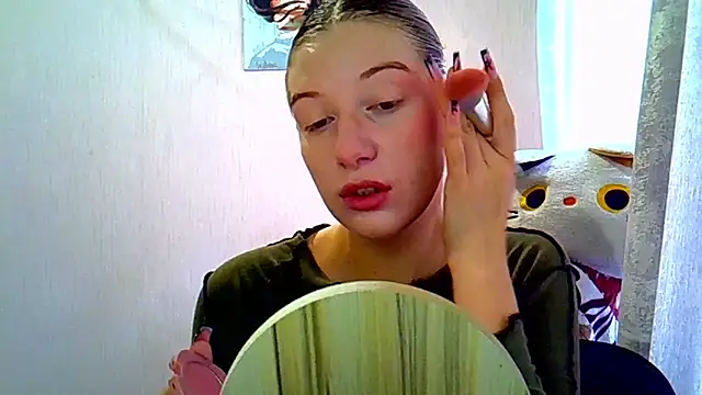 Lily Ember online show from 09-26-25, 10:08