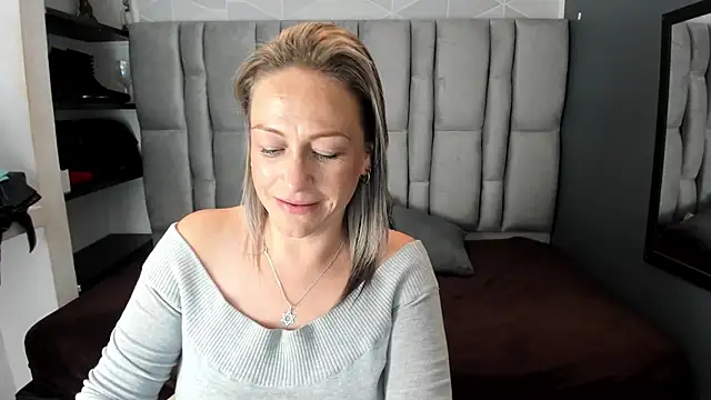 Charlot milf online show from 01-05-26, 05:27