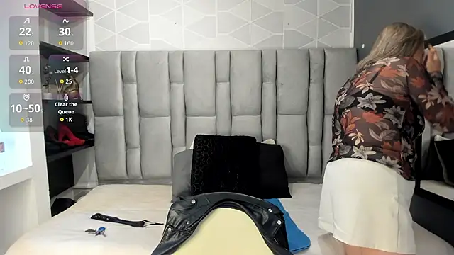 Charlot milf online show from 02-10-26, 11:58