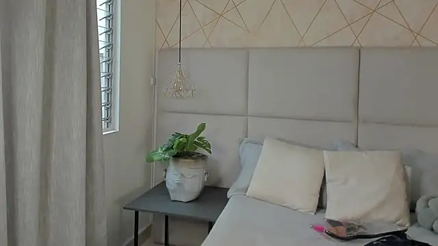 SamayRyann online show from 06-25-26, 01:59