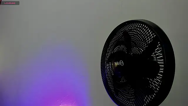 karlarusso online show from 02-25-26, 12:15