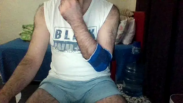 Snapshot of st206boy chatting on 11-25-25, 10:54 st206boy online show from 11-25-25, 10:54