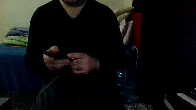 Snapshot of st206boy chatting on 12-20-25, 12:51 st206boy online show from 12-20-25, 12:51