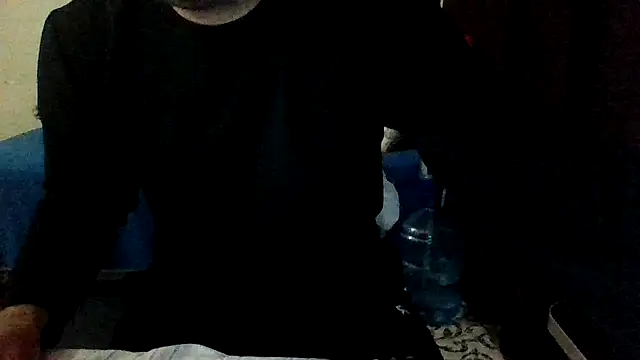 Snapshot of st206boy chatting on 12-21-25, 01:02 st206boy online show from 12-21-25, 01:02