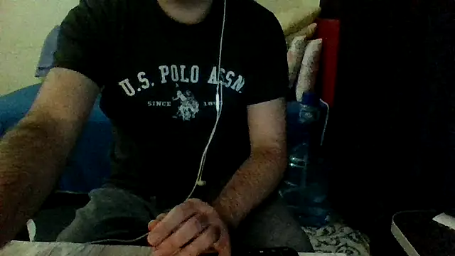 Snapshot of st206boy chatting on 12-22-25, 12:51 st206boy online show from 12-22-25, 12:51