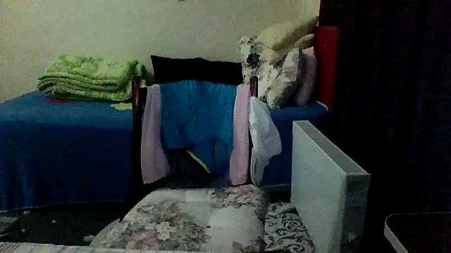 Snapshot of st206boy chatting on 01-06-26, 01:42 st206boy online show from 01-06-26, 01:42