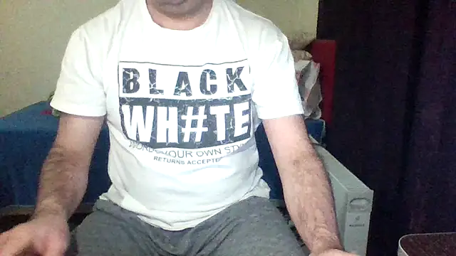 Snapshot of st206boy chatting on 02-16-26, 11:23 st206boy online show from 02-16-26, 11:23