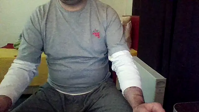 Snapshot of st206boy chatting on 02-22-26, 10:19 st206boy online show from 02-22-26, 10:19