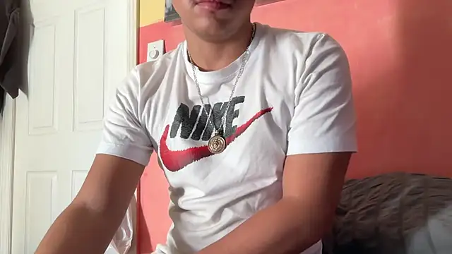 Snapshot of kSwisssxxx chatting on 10-30-25, 10:43 kSwisssxxx online show from 10-30-25, 10:43