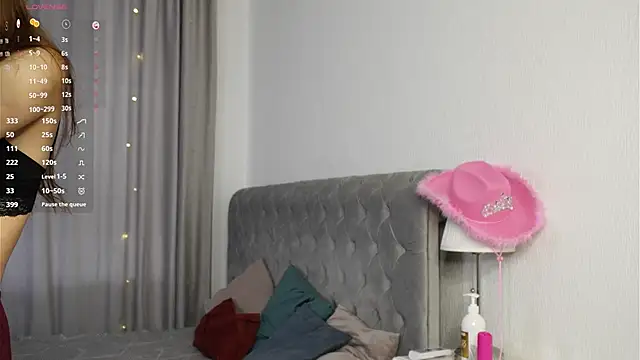 TaiteFairfield online show from 09-20-25, 08:59