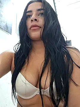 Snapshot of channell0 chatting on 02-25-26, 05:06 channell0 online show from 02-25-26, 05:06